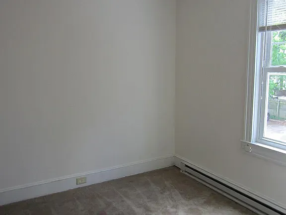 321 Camden Ave — Photo 9