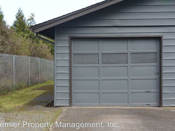 2nd image of 8113 NE 100th Ave