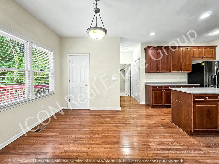 48 Golden Aster Trce — Photo 10