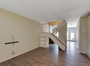 912 E Village Ln, Austin, TX 78758