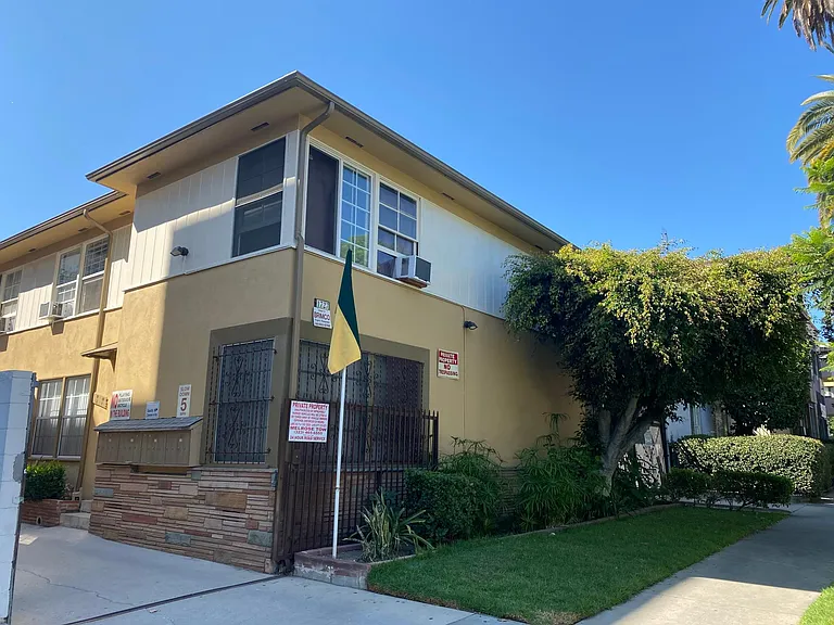 1727 N Garfield Pl #7 — Photo 3