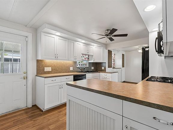 5th image of 12651 Seminole Blvd Lot 15I