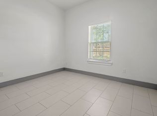 904 W Gloster St, Channelview, TX 77530