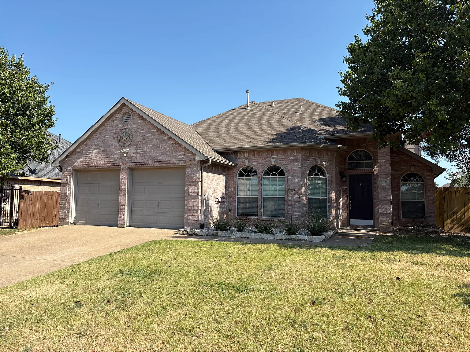 3 bed, 1471 sqft, $2,495 — Photo 1