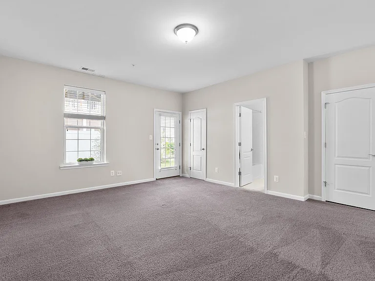 7720 Rearden Ct — Photo 6