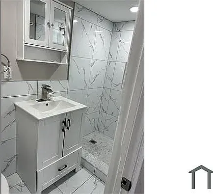 5200 N 8th St #2 — Photo 3