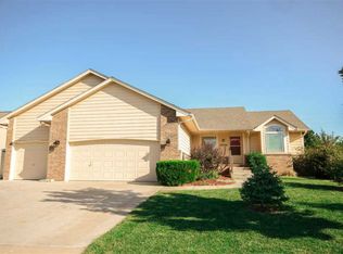 10606 W Atlanta Cir, Wichita, KS 67215