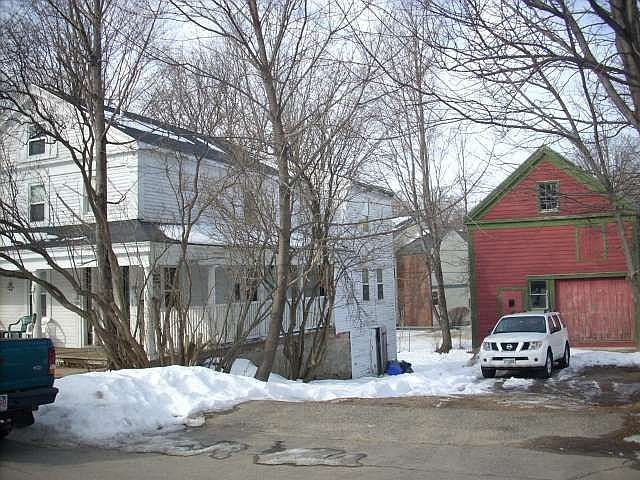 2nd image of 19 Pleasant St