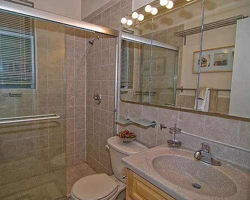 Rented by Sterling Holdings | media 7