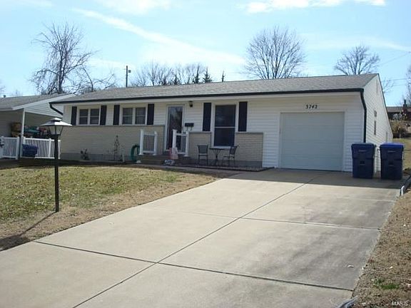 2nd image of 3742 Calef Dr