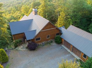 829 Windsong Mountain Dr, Franklin, NC 28734