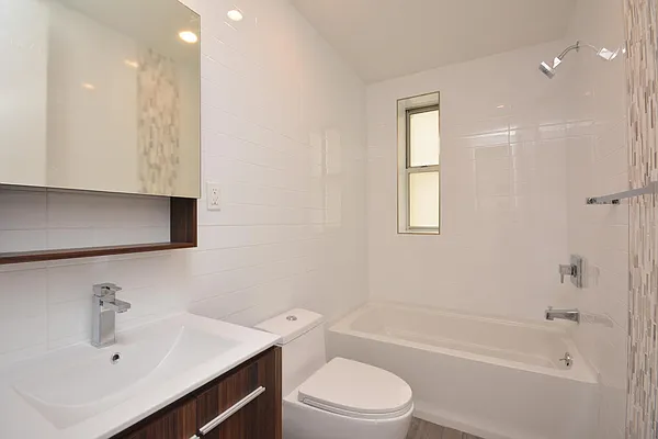 Rented by Clove Realty LLC | media 16