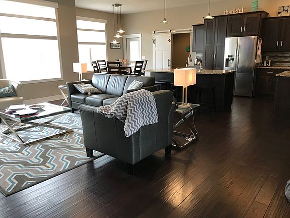 Entry - Open Floor Plan