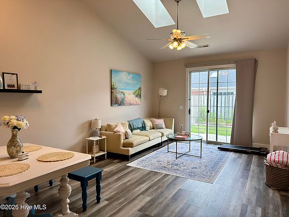 5th image of 5006 Carleton Drive Unit 115