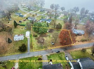 18 & 19 Elizabeth Dr, Three Rivers, MI 49093