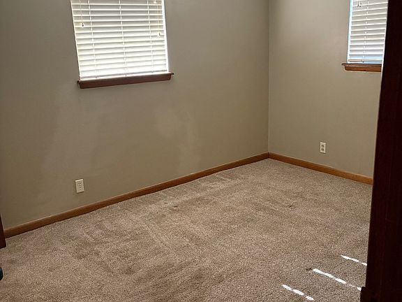2nd image of 1129 Canterbury Ave