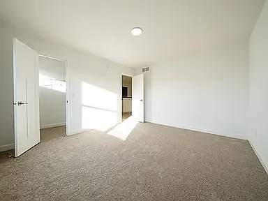 11288 Kingsview Ln N — Photo 27