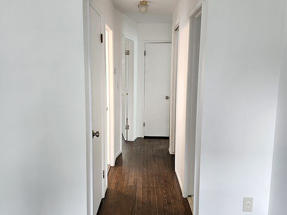 5th image of 27906 Larchmont St