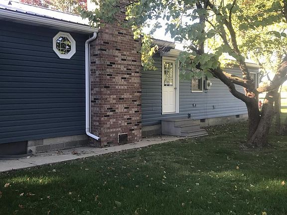5th image of 104 E Morris St