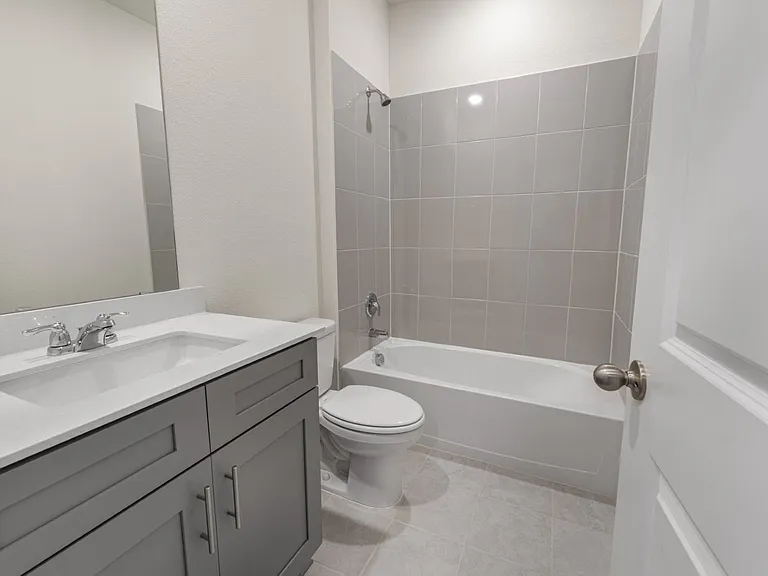 1574 Brooke Dr — Photo 11