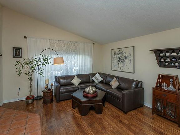 3rd image of 725 China Berry Cir