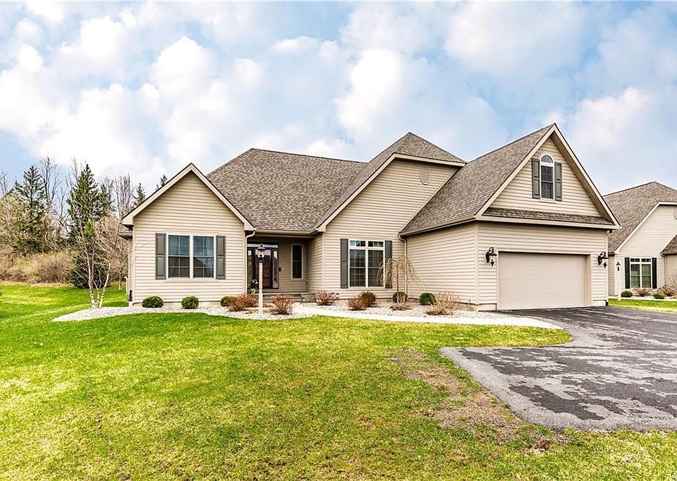 1st image of 106 Gadwall Ln