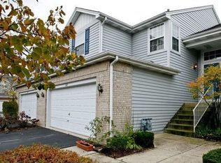 257 Waverly Ct, Willowbrook, IL 60527