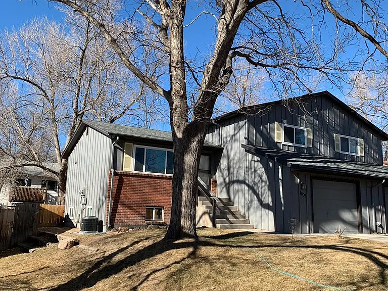 1609 Edora Rd — Photo 2