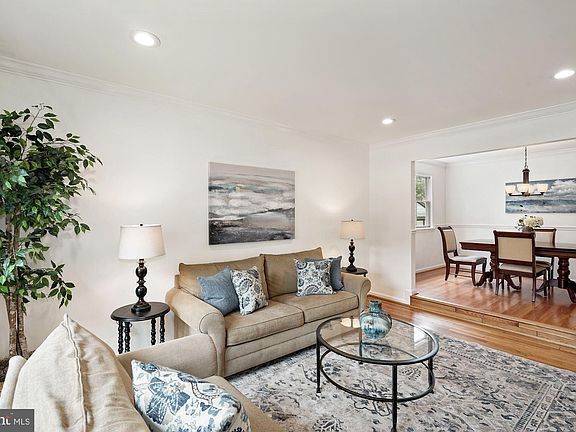 3rd image of 12 Campbell Ct