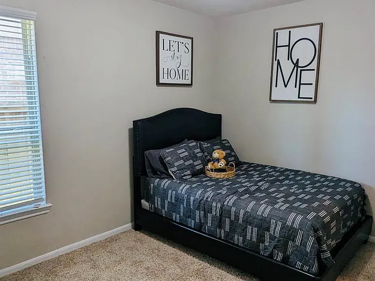 19619 Lake Bosque Dr — Photo 29