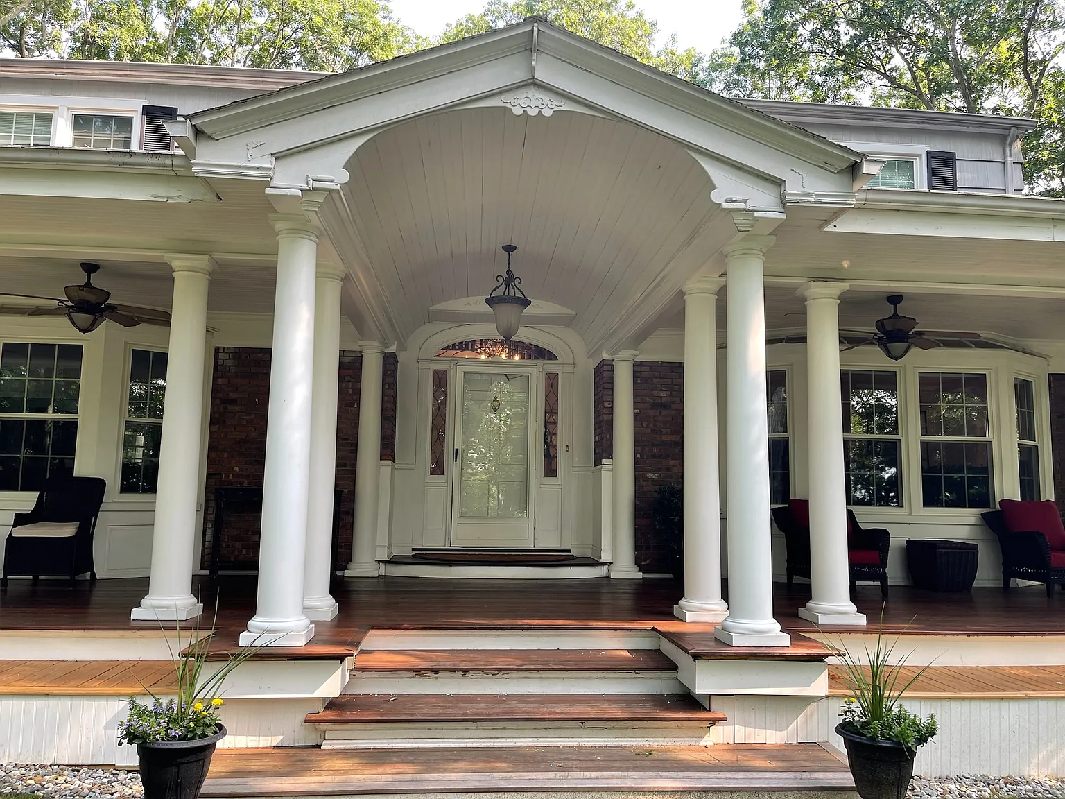 5 bed, 3.5 bath, 4000 sqft, $7,500 — Photo 1