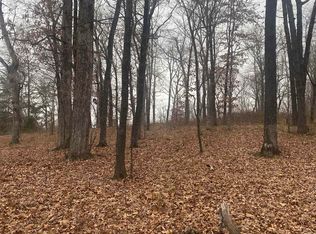 1172 Veterans Dr, Muscle Shoals, AL 35661