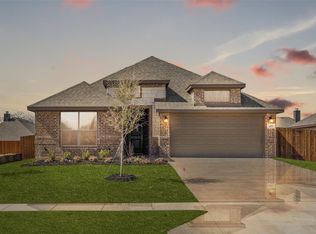 217 Magnolia Dr NE, Azle, TX 76020