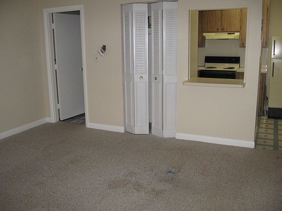 2nd image of 80 Fountain Ln APT 8