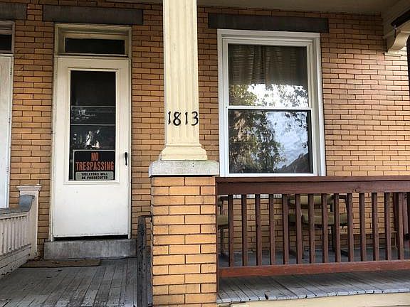 2nd image of 1813 Regina St