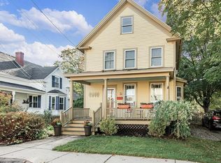 52 Pearl St, Amesbury, MA 01913
