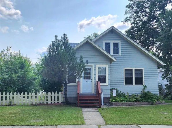 1103 7th St, Intl Falls, MN 56649