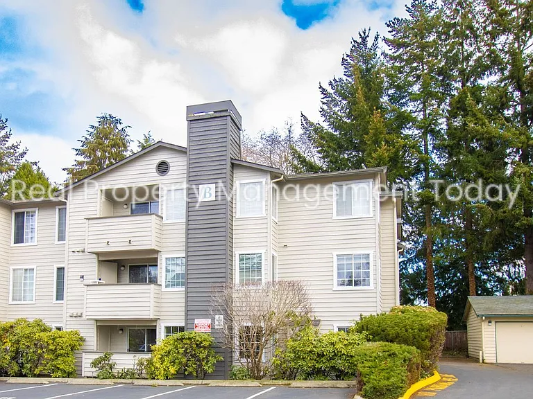 17624 1st Ave S #B303 — Photo 2