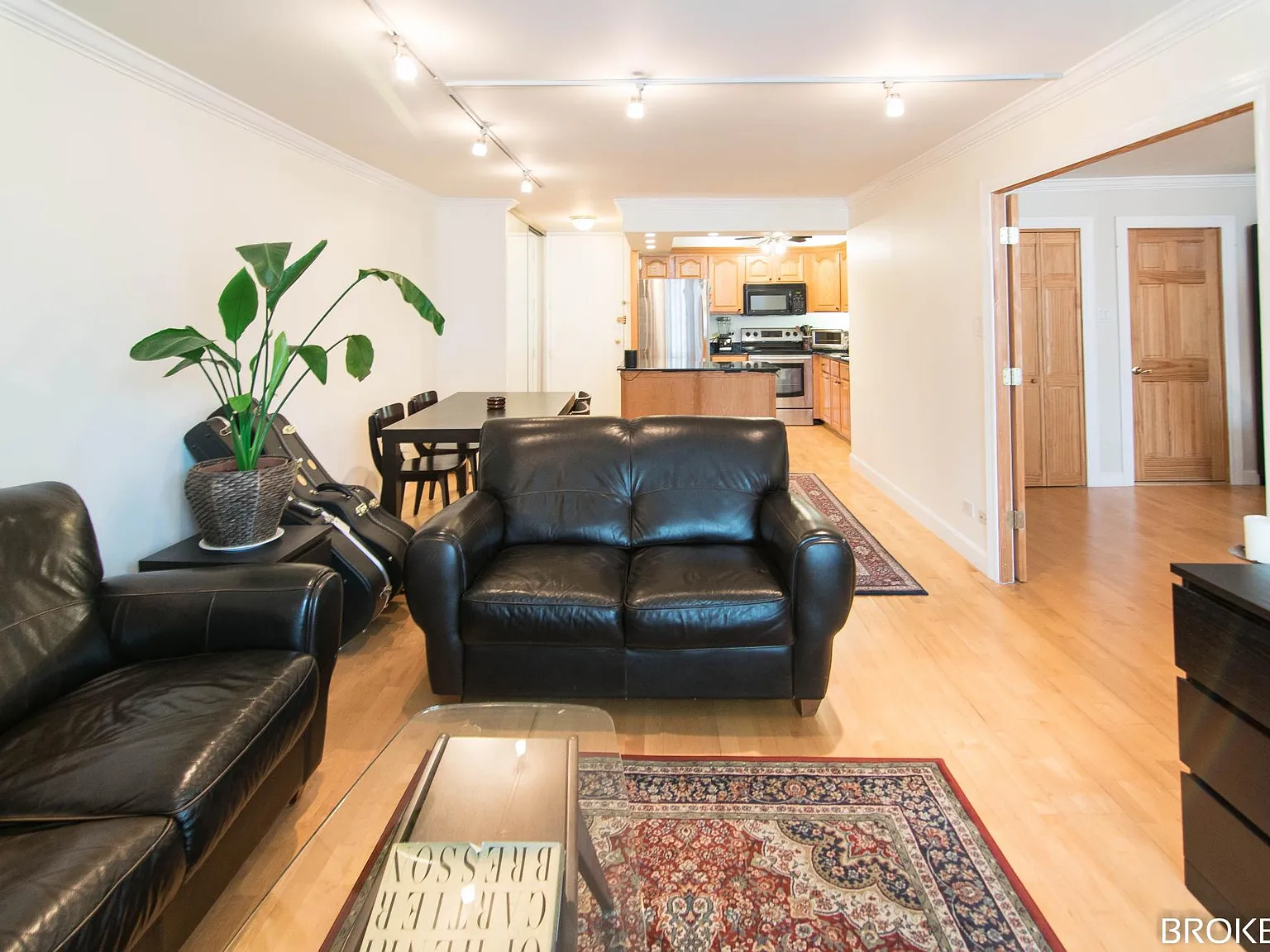 1 bed, 800 sqft, $2,800 — Photo 4