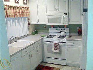 4th image of 1601 E Lake Dr