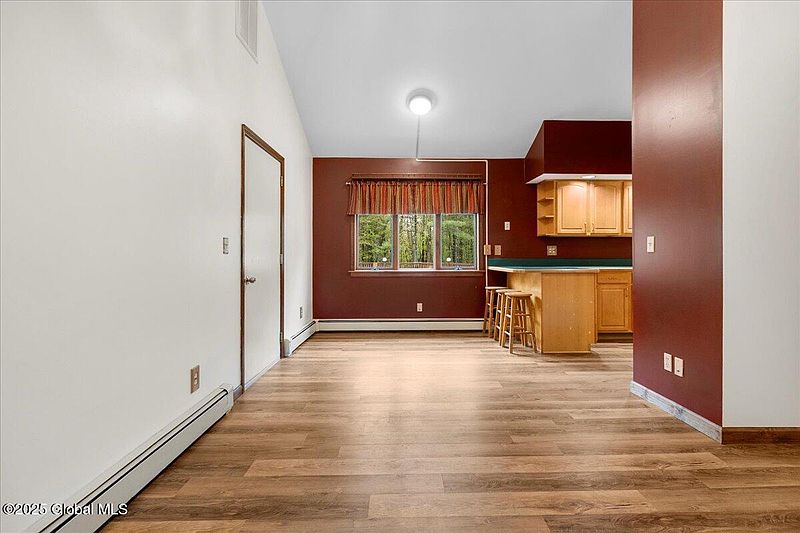 4th image of 15 Michaels Drive