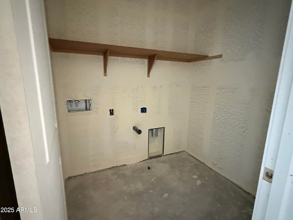 5th image of 9520 W PARKWAY Drive