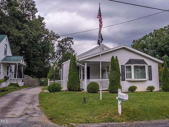3rd image of 10365 Petersburg Pike