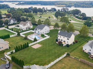 136 Beach St, Westerly, RI 02891