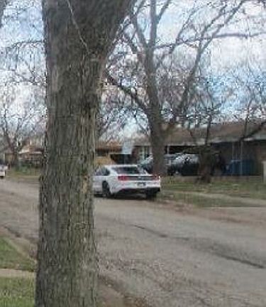 Exterior Neighborhood (street photo)