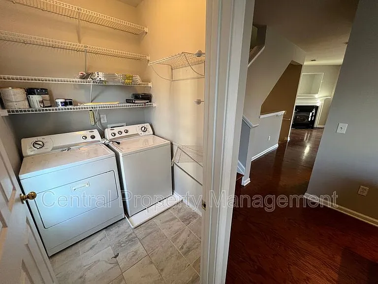104 Chalet Pl — Photo 13