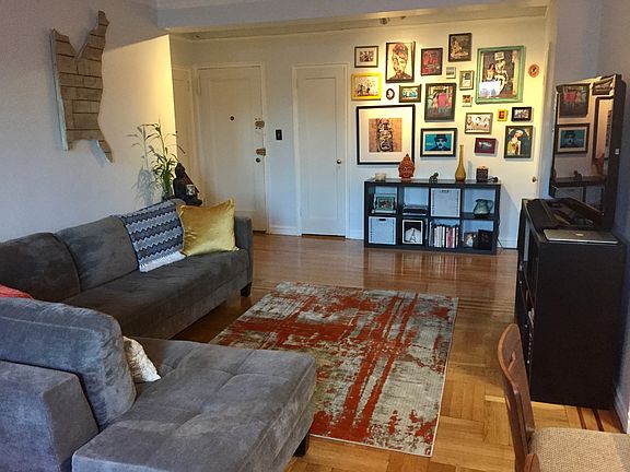 4th image of 4301 46th St APT 5J