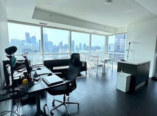 386 Yonge St #3310, Toronto, ON M5B 0A5