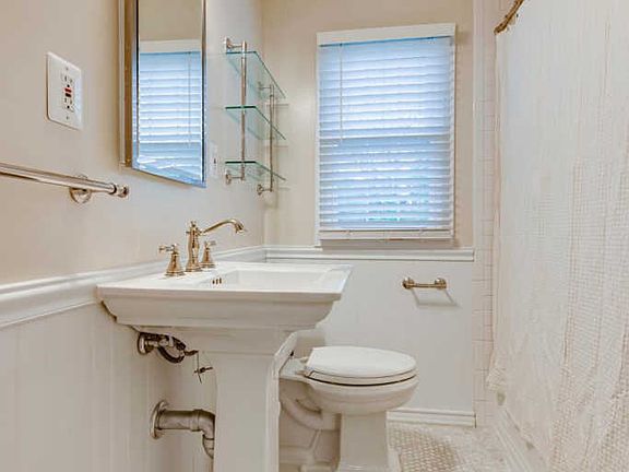 4th image of 6722 W Wakefield Dr APT C1