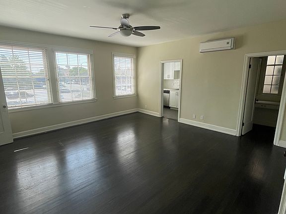 4th image of 1349 N Hill Ave APT 1